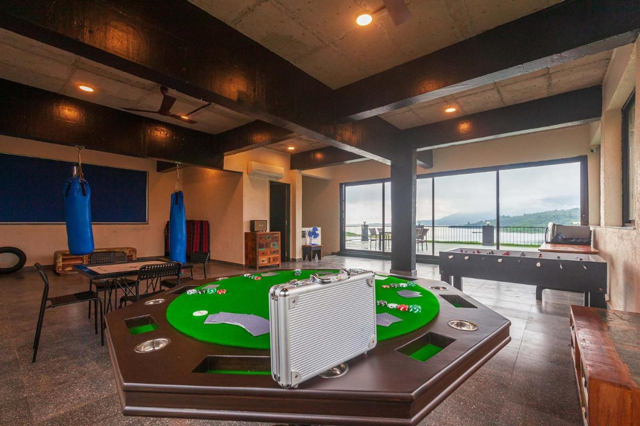 Sunset Boulevard by Stayvista: Lakeside Pet-Friendly Villa with Pool Karjat Exterior photo